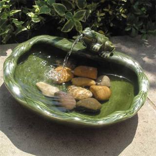 Green ceramic fountain Frog